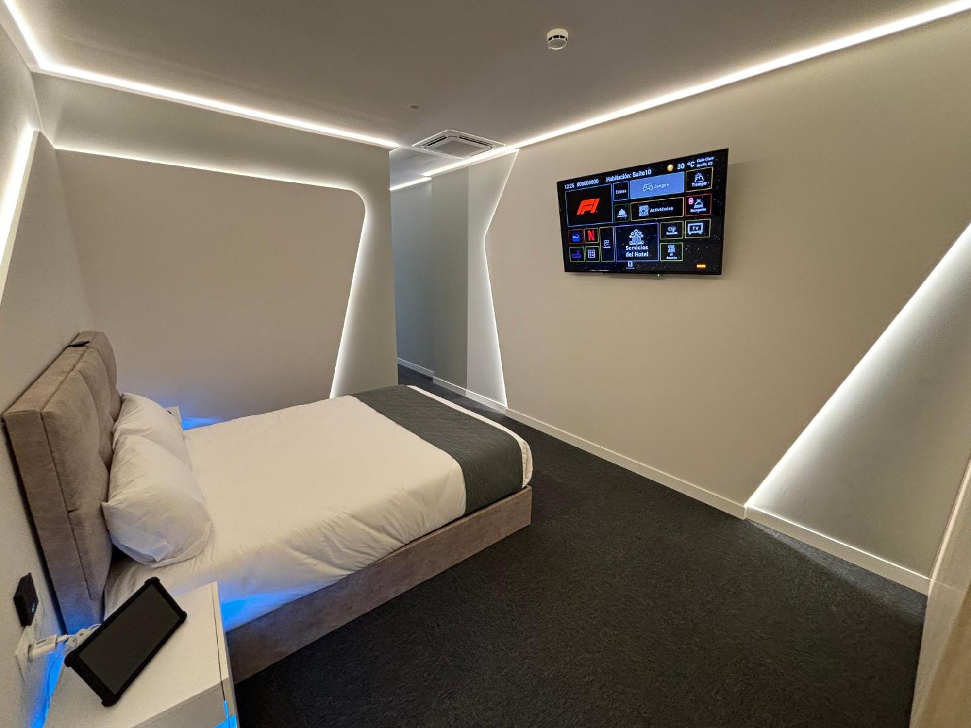 Futurotel Hotel a capsule Siviglia